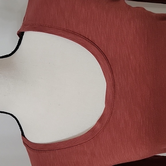 Joie Size XS Rust Colored Scoop Neck 3/4 Sleeve T Shirt Excellent Used Condition - Picture 2 of 10